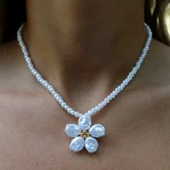 Winther Studio Pearly Bloom Halskæde| Halskæder